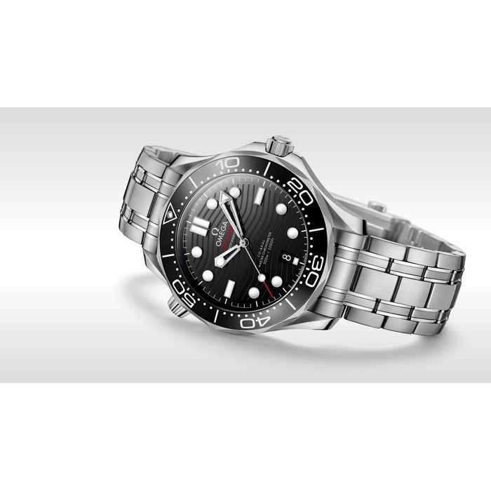 236729_01_omega-seamaster-diver-300m-omega-co-axial-master-chronometer-42-mm-21030422001001-gallery-3-large.jpg