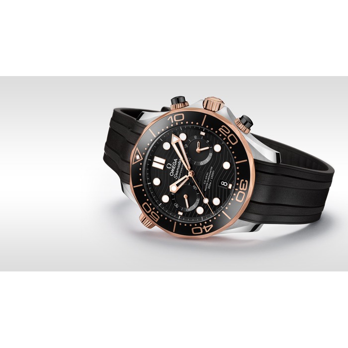 236688_01_omega-seamaster-diver-300m-omega-co-axial-master-chronometer-chronograph-44-mm-21022445101001-gallery-2-large.jpg