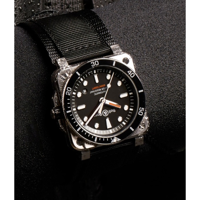 216497_01_bell-ross-br0392-d-black-stsrb-bell-ross-br03-92-diver-black-clem-vercammen-bell-ross-online-shop-01.jpg