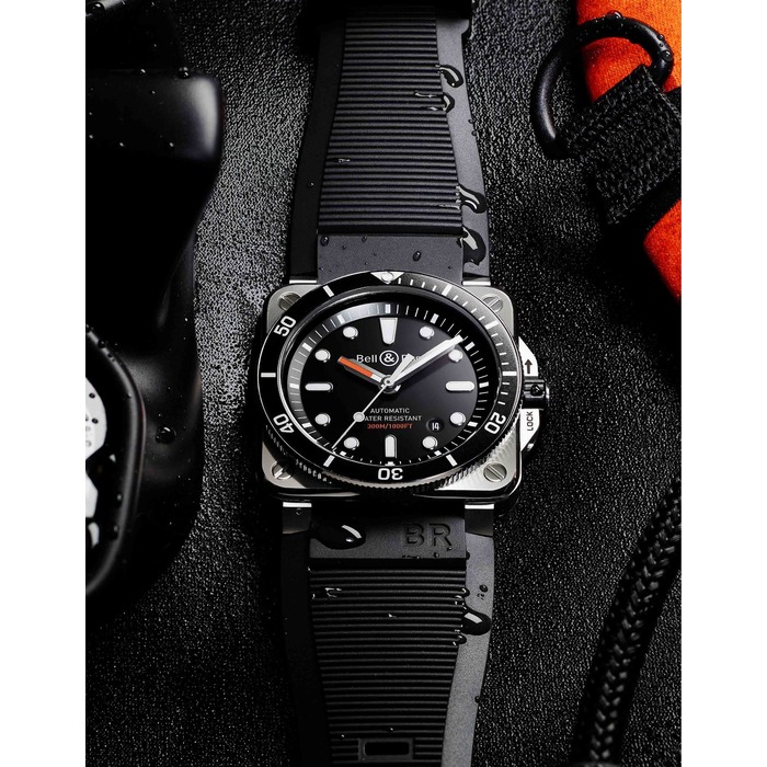 216497_01_bell-ross-br0392-d-black-stsrb-bell-ross-br03-92-diver-black-clem-vercammen-bell-ross-online-shop.jpg