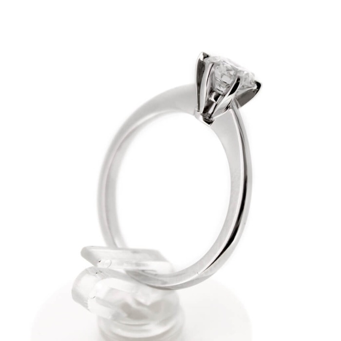 Ring_Solitaire_18K_Witgoud_Briljant_juwelier_Clem_Vercammen_5040-5.jpg