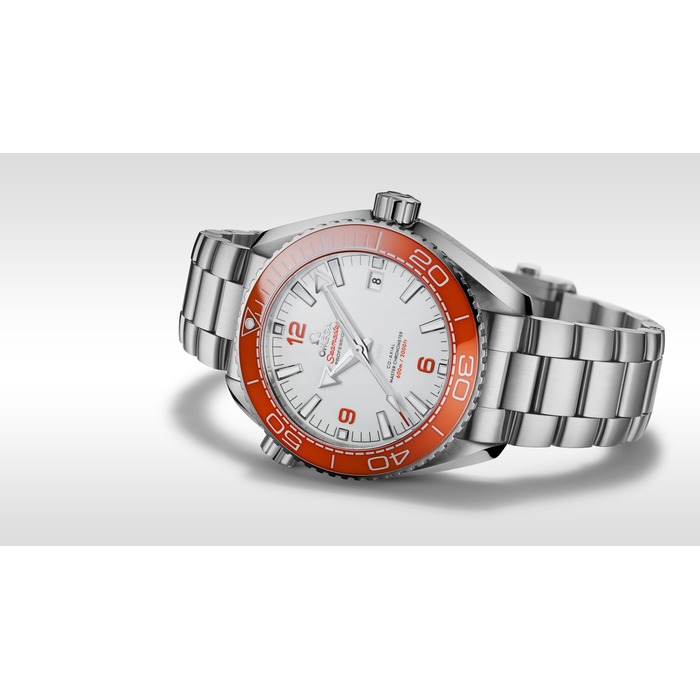 238742_01_omega-seamaster-planet-ocean-600m-omega-co-axial-master-chronometer-43-5-mm-21530442104001-clem-vercammen-02.jpg