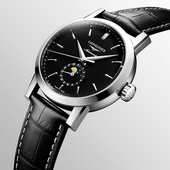 239924_01_the_longines_1832-Moonphase_L4-826-4-52-0-2Clem_Vercammen-3.jpg