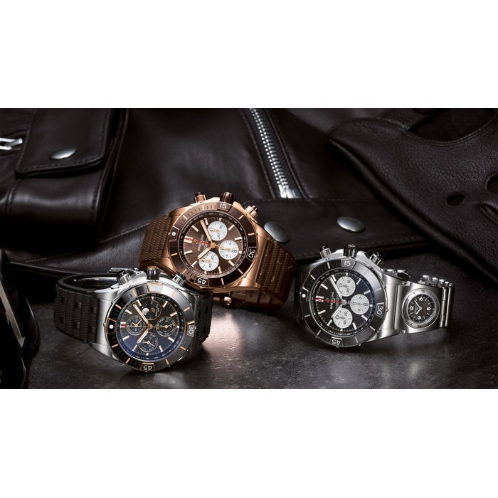 244037_01_breitling-super-chronomat-collection_web-use-.jpeg