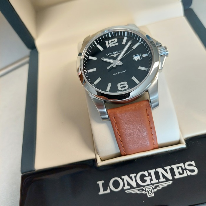 Longines_Conquest_L37594_54272-434_tweedehands_Juwelier_Clem_Vercammen-11.jpg