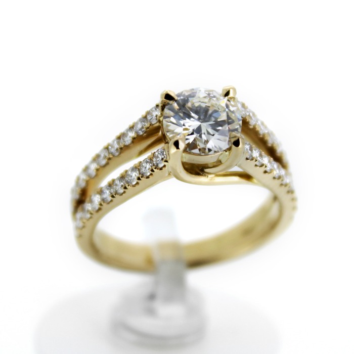 Clem_Vercammen_Solitaire_ring_18K_geelgoud_briljant_Juwelier_Clem_Vercammen-5.jpg