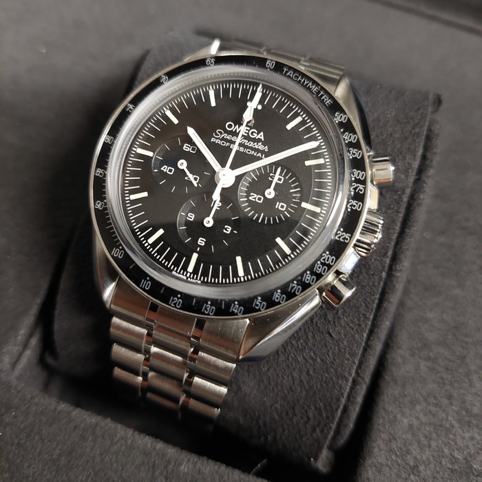 Omega_Speedmaster_tweedehands_58267-507_Juwelier_Clem_Vercammen-13.jpg