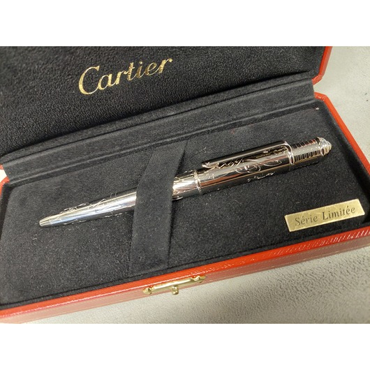 hoekpunt helpen Ijver Deze tweedehands Cartier Diabolo Rock 'n' Roll de Cartier Ballpoint Pen by  Cartier in zilverkleurig staal is online te koop.