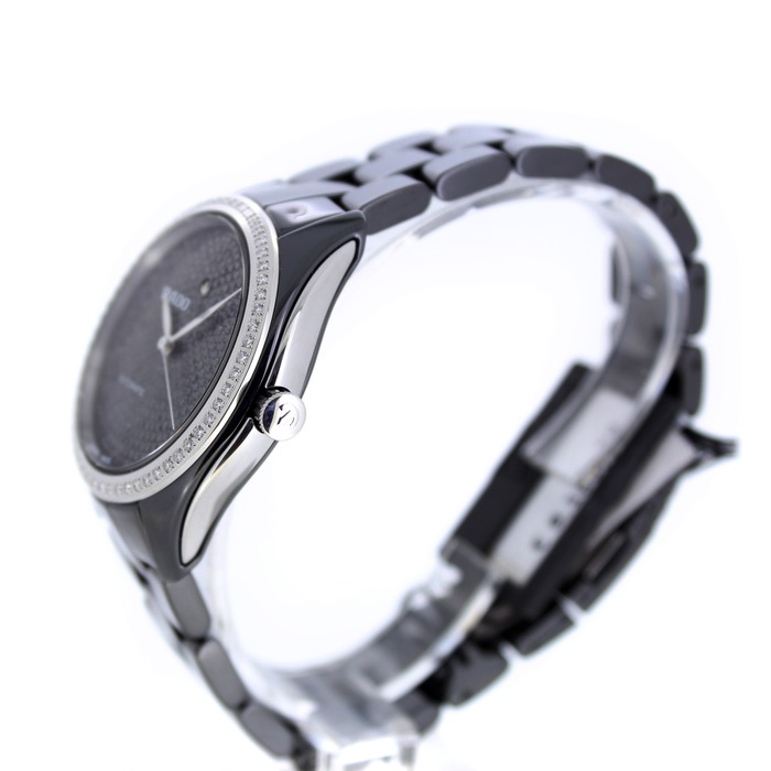 Rado_Hyperchrome_R32482722_Outlet_Juwelier_Clem_Vercammen-3.jpg