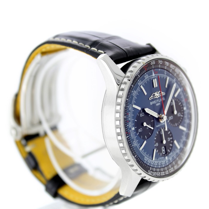 Breitling_Navitimer_B01_AB0139_Blauw_Tweedehands_67596-639_Juwelier_Clem_Vercammen-7.jpg