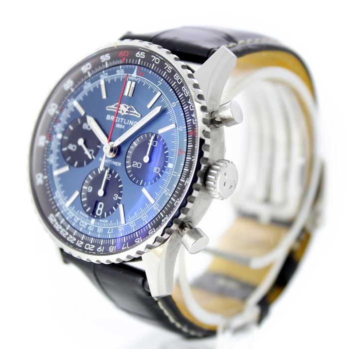 Breitling_Navitimer_B01_AB0139_Blauw_Tweedehands_67596-639_Juwelier_Clem_Vercammen-3.jpg