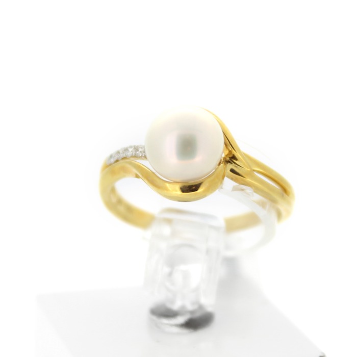 Ring_geelgoud_18karaat_parel_dia_tweedehands_CV-1288_Juwelier_Clem_Vercammen.jpg