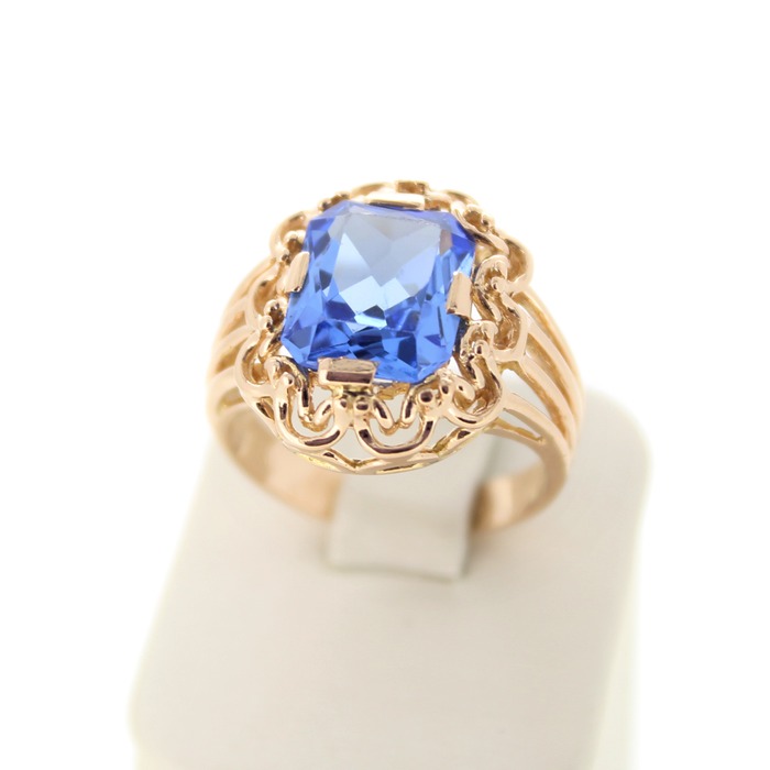 Ring_geelgoud_18karaat_Synthetischesteen_blauw_Tweedehands_CV-1404_Juwelier_Clem_Vercammen.jpg