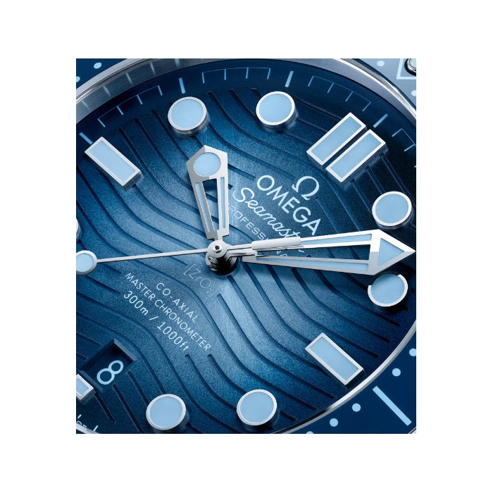 259298_01_omega-seamaster-diver-300m-co-axial-master-chronometer-42-mm-21030422003003-Juwelier_Clem_Vercammen_4.jpg