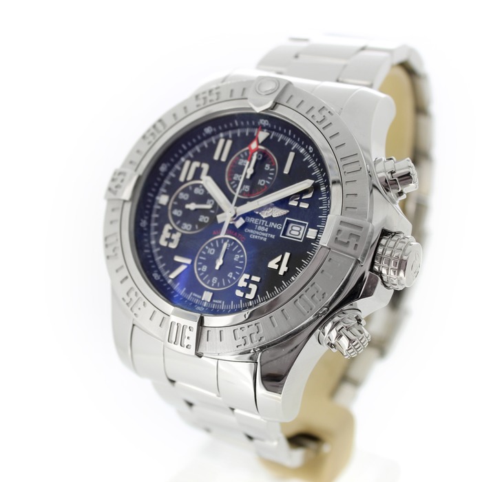 Breitling_Super_Avenger_A1337111__tweedehands_75880-739_Juwelier_clem_Vercammen-3.jpg