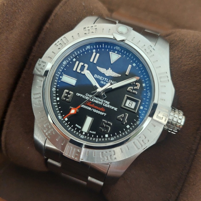 Breitling_A1733110-bc31_Tweedehands_76355-751_Juwelier_Clem_Vercammen-20.jpg