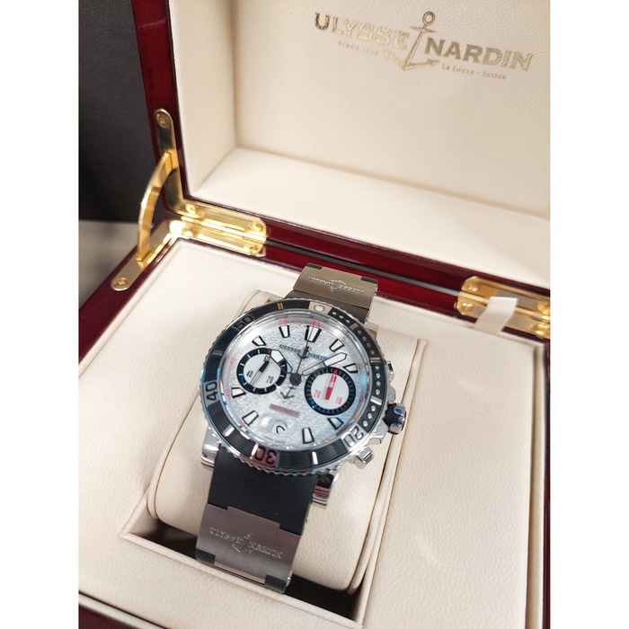 Horloge Ulysse Nardin Maxi Marine Diver Chronograph 8003-102-3/916 '77653-786-TWDH'