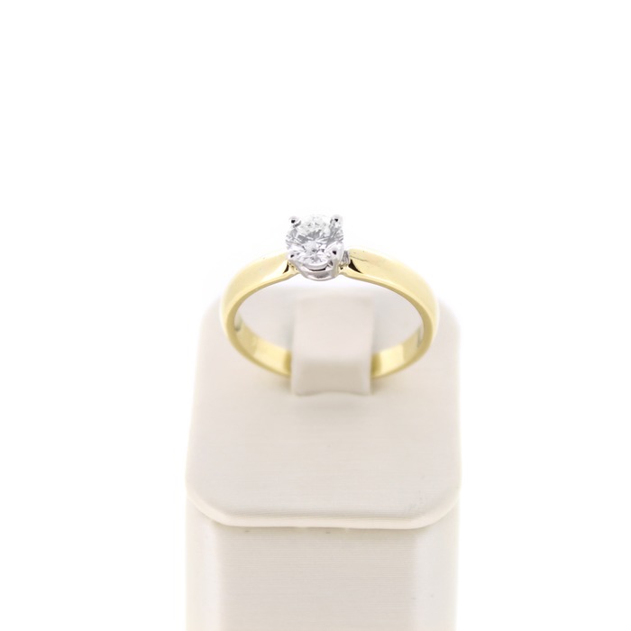 Solitaire_ring_geelgoud_18karaat_briljant_tweedehands_75826-1741_Juwelier_Clem_Vercammen.jpg