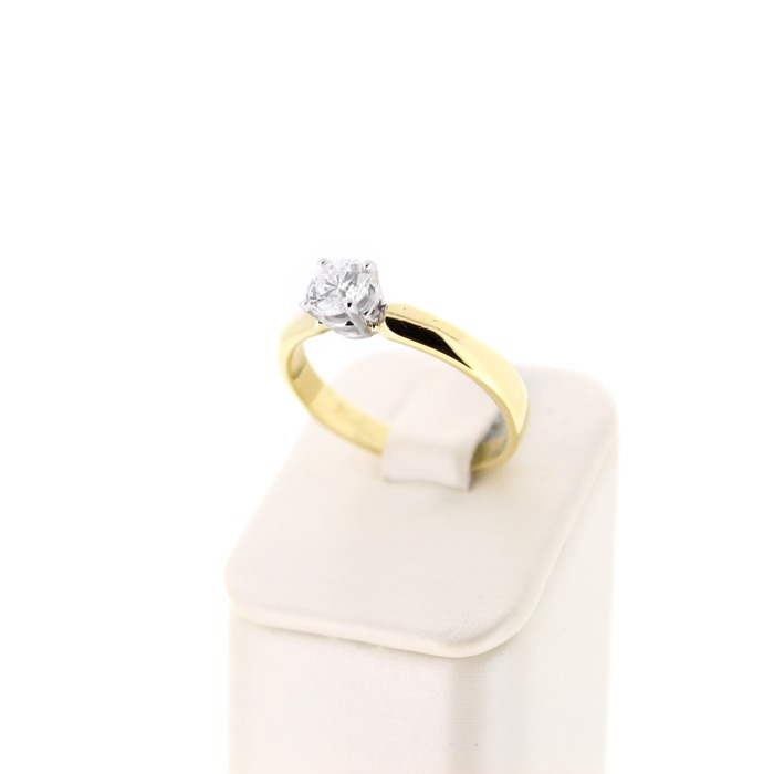 Solitaire_ring_geelgoud_18karaat_briljant_tweedehands_75826-1741_Juwelier_Clem_Vercammen-2.jpg