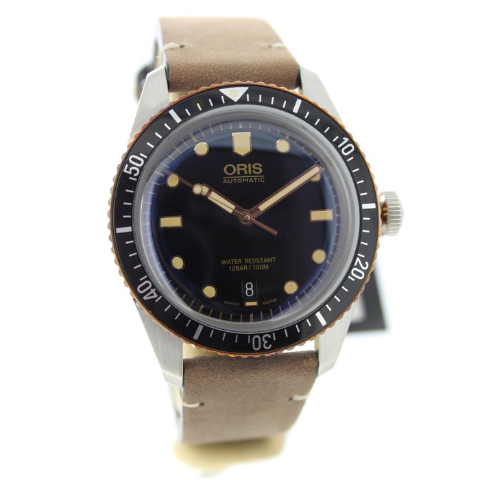 Oris_Divers_sixty-Five_017337707_Outlet_Juwelier_Clem_Vercammen-5.jpg