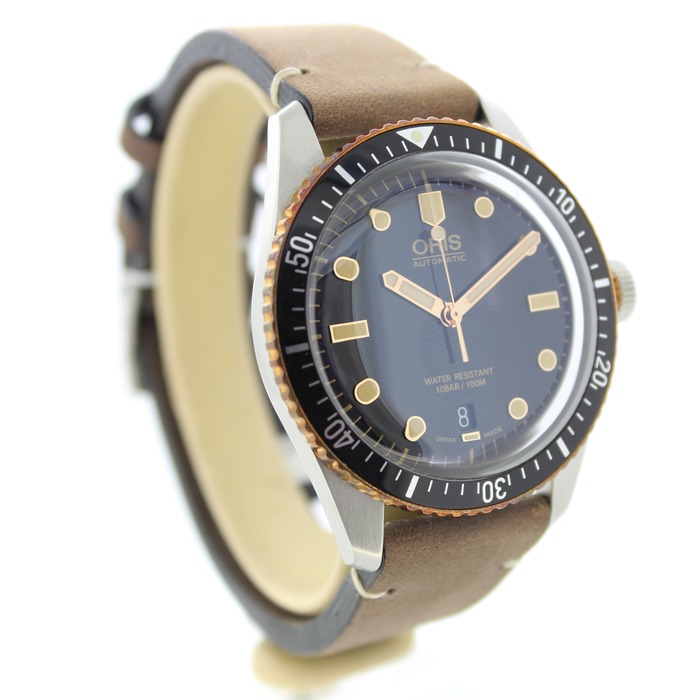 Oris_Divers_sixty-Five_017337707_Outlet_Juwelier_Clem_Vercammen-6.jpg