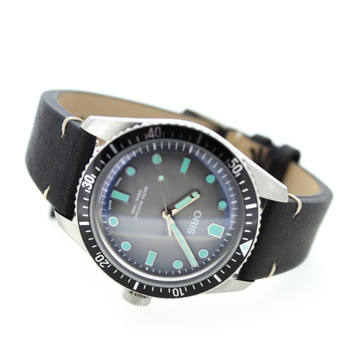 Oris_Divers_Sixty-Five_017337707_Outlet_Juwelier_clem_Vercammen-9.jpg