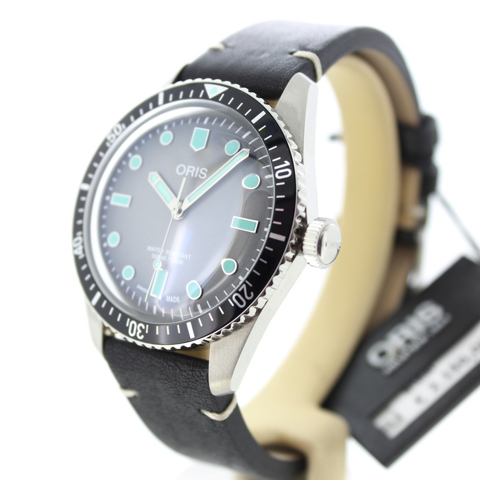 Oris_Divers_Sixty-Five_017337707_Outlet_Juwelier_clem_Vercammen-2.jpg