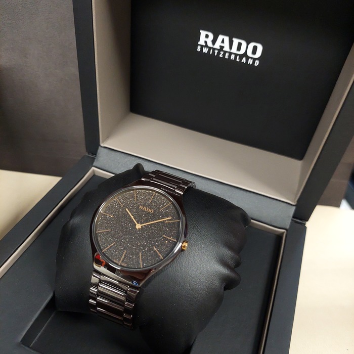 Rado_True_Thinline_R27004302_OTL_Juwelier_Clem_Vercammen-12.jpg