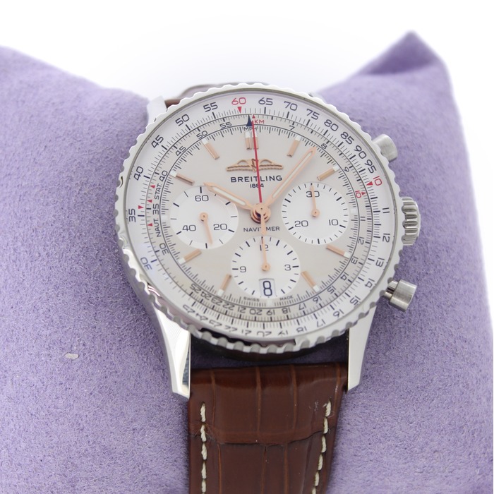 Breitling_Navitimer41_AB0139211G1P1_Tweedehands_81056-834_Juwelier_Clem_Vercammen-13.jpg