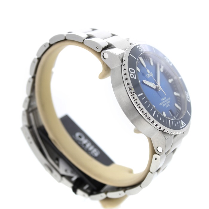 Oris_Aquis-Date_0140077634135_Outlet_255719_Juwelier_Clem_Vercammen-8.jpg