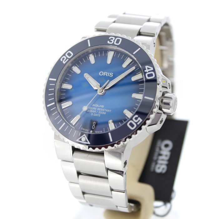 Oris_Aquis-Date_0140077634135_Outlet_255719_Juwelier_Clem_Vercammen-3.jpg