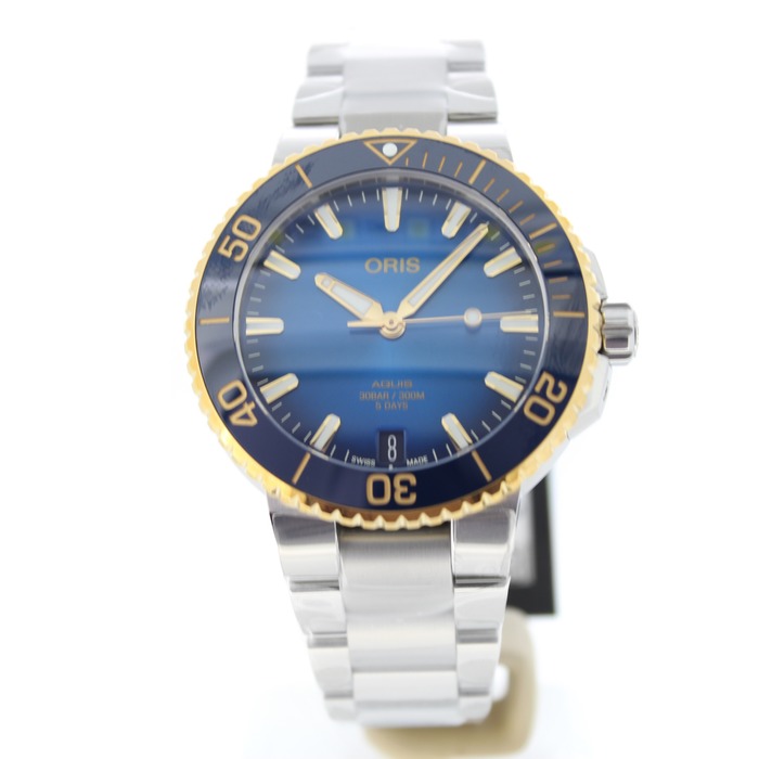 Oris_Aquis-Date_0140077696355_Outlet_253018_Juwelier_Clem_Vercammen-2.jpg