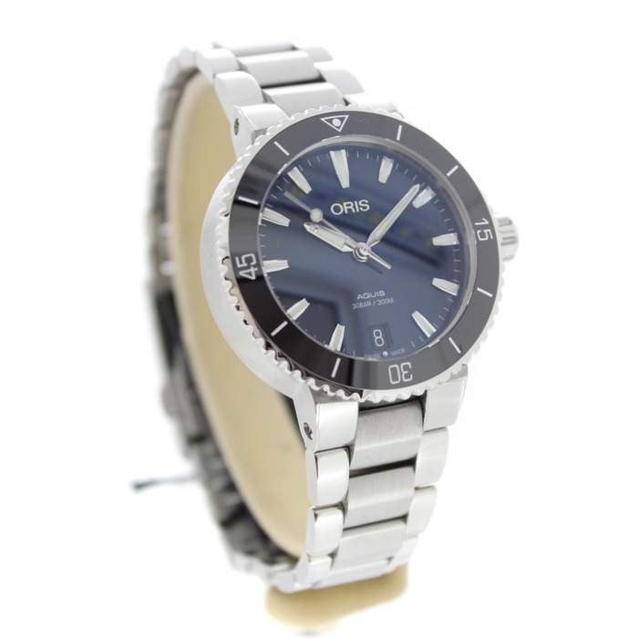 Oris_Aquis-Date_0173377314135_Outlet_243622_Juwelier_Clem_Vercammen-6.jpg