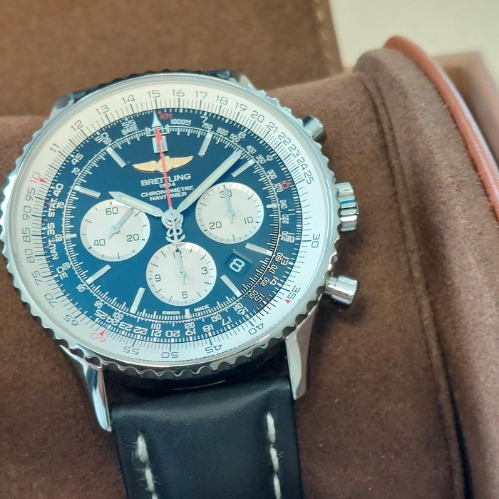 264196_01_Breitling_Navitimer_B01_46_AB0127_Tweedehands_264196-CV-82429-879_Juwelier_Clem_Vercammen-14.jpg