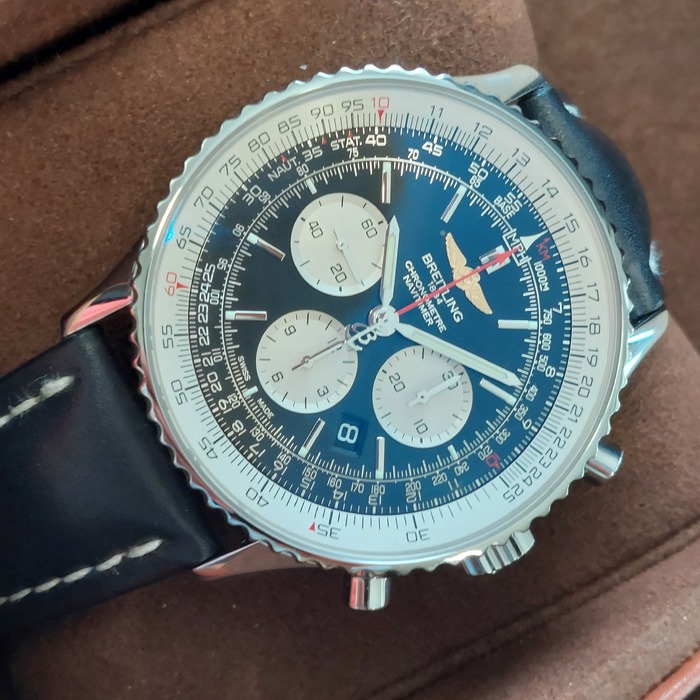 264196_01_Breitling_Navitimer_B01_46_AB0127_Tweedehands_264196-CV-82429-879_Juwelier_Clem_Vercammen-15.jpg