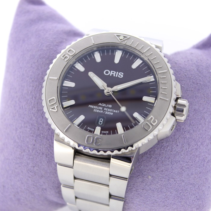 264575_01_Oris_Aquis_Date_Relief_0173377304158_Tweedehands_264575-CV-867_Juwelier_Clem_Vercammen-12.jpg