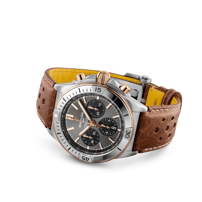 265131_01_Breitling_Chronomat_BO1_TB0134101M1X1_Juwelier_Clem_Vercammen-3.jpg