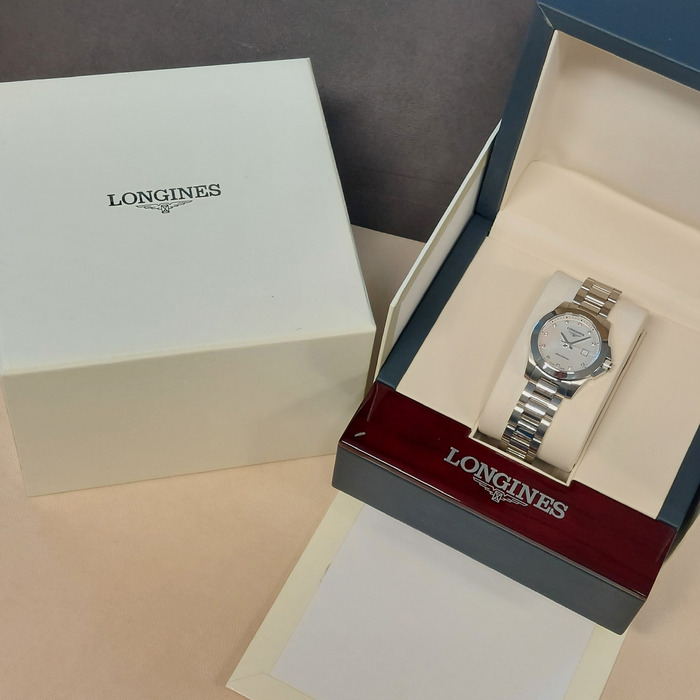 Longines_Conquest_L32774876_Tweedehands_83230-873_Juwelier_Clem_Vercammen-10.jpg