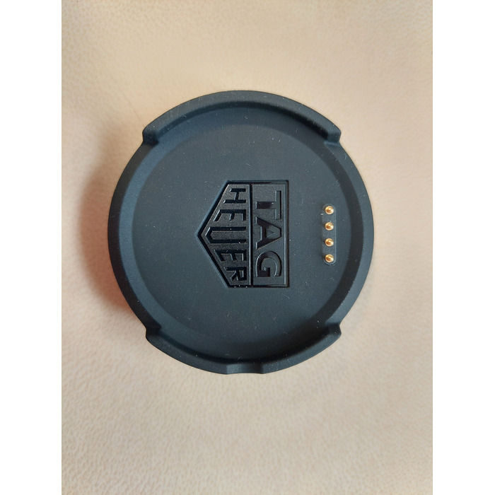 265031_01_Tag_Heuer_Connected_Charger_Usb-c-cable_And_Charging_Base_Calibre_E3.jpg