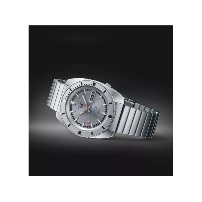 265332_01_Seiko_5Sports_SRPL03K1_Juwelier_Clem_Vercammen-3.png