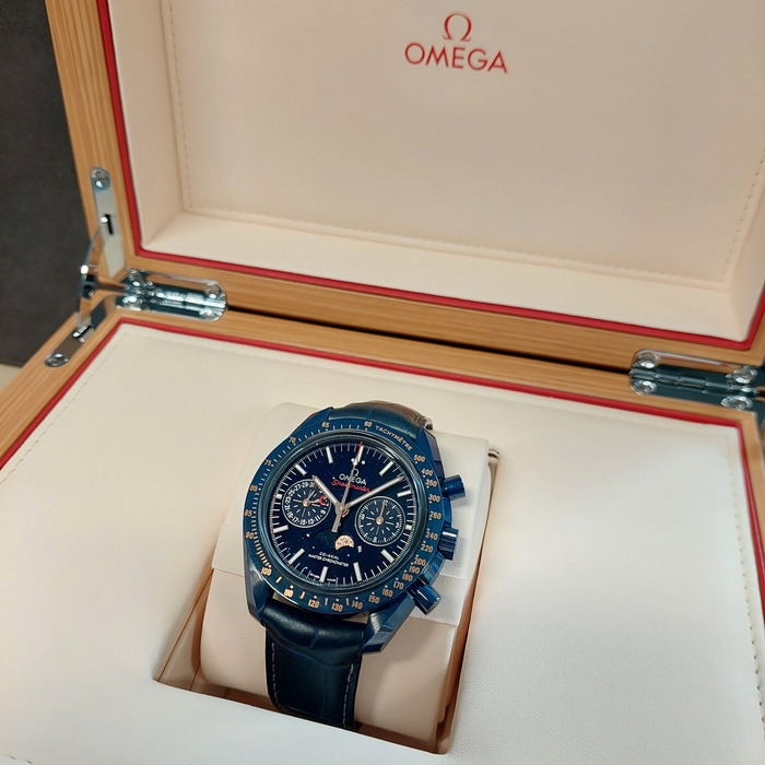 Omega_Speedmaster_304.93.44.52.03.002_Tweedehands_86549-922_Juwelier_Clem_Vercammen-17.jpg