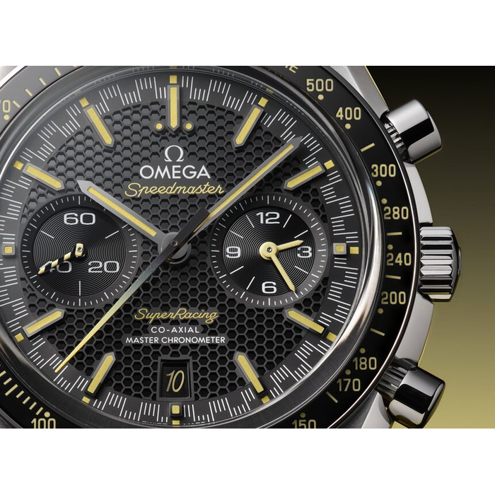 Omega_Speedmaster_Super_Racing_Spirate_329.30.44.51.003_Juwelier_Clem_Vercammen_5.jpg