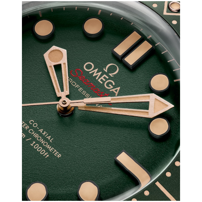 Omega_Seamaster_Diver_300_21090422010001_Juwelier_Clem_Vercammen_4.png