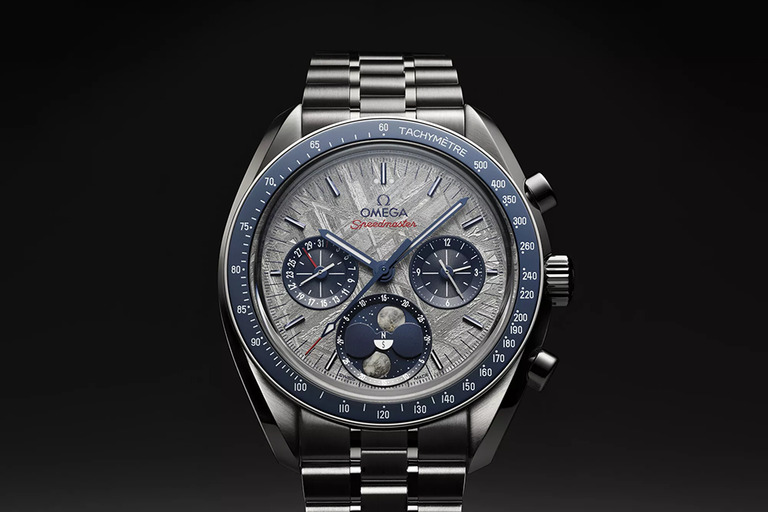 ClemVercammenOMEGA_Speedmaster_Moonphase_Meteorite_304-30-43-52-06-001_01.jpg