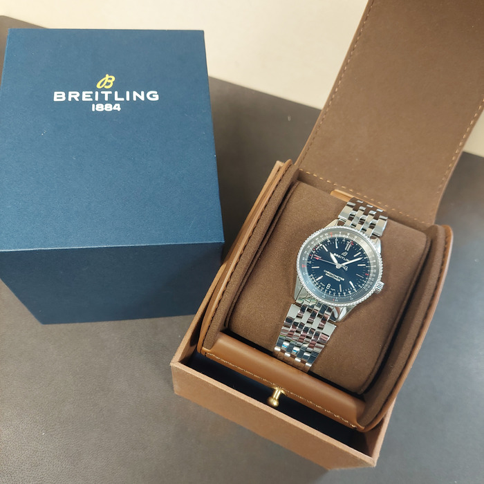 Breitling_Navitimer41_A17325_Tweedehands_88677-951_Juwelier_Clem_Vercammen-20.jpg