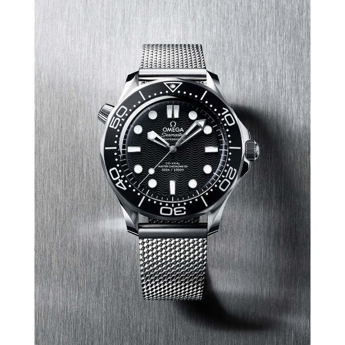 omega-seamaster-diver-300m-co-axial-master-chronometer-42-mm-21030422001010_juwelier_Clem_Vercammen_3.jpg