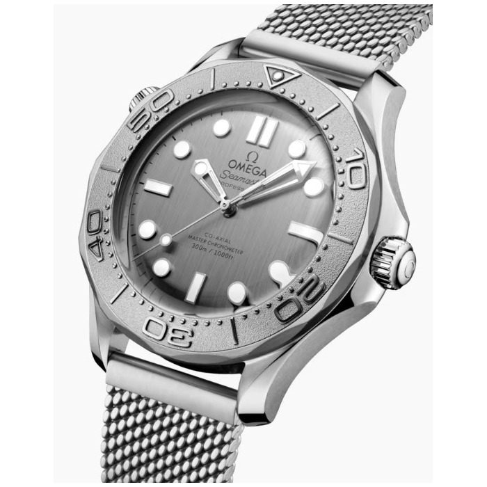 Omega_Seamaster_300M_42MM_21030422006002_Juwelier_Clem_Vercammen_2.jpg