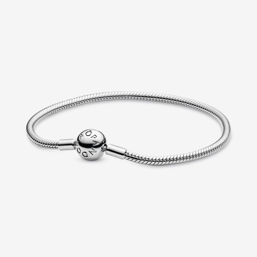 dempen roestvrij complexiteit Deze Pandora Snake Chain Armband 590728 is online te koop.